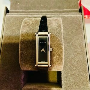 Vintage Bangle Gucci